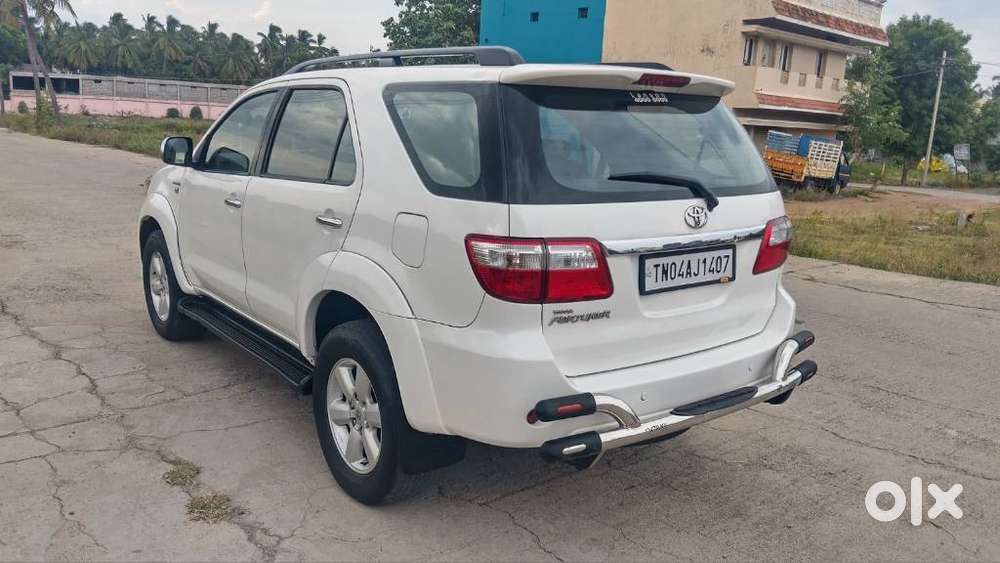 Toyota Fortuner 3.0 4x4 Manual, 2011, Diesel