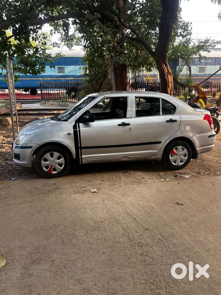 Maruti Suzuki Swift Dzire 2011 Petrol 80000 Km Driven
