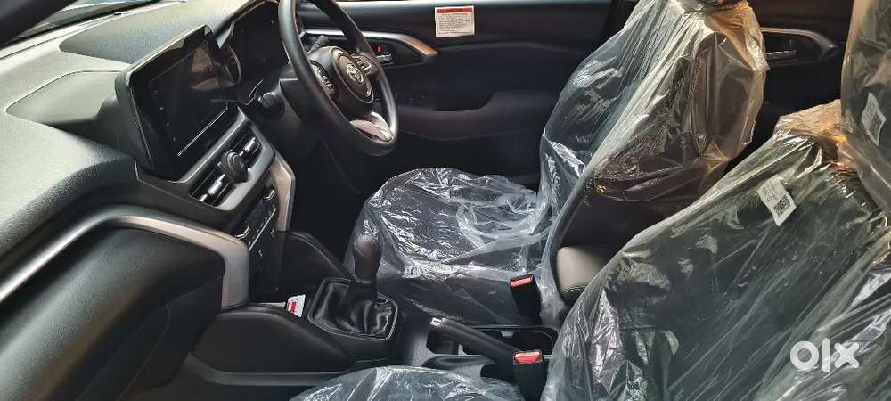 Toyota Urban Cruiser 2025 Cng & Hybrids 940 Km Driven