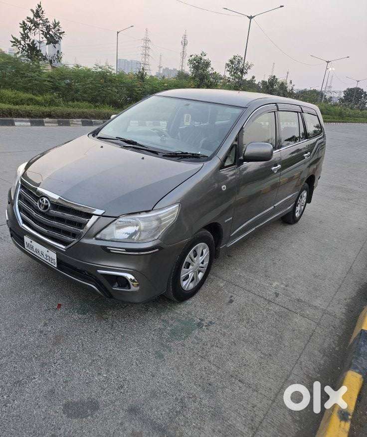 Toyota Innova 2.5 Gx (diesel) 8 Seater Bs Iv, 2014, Diesel