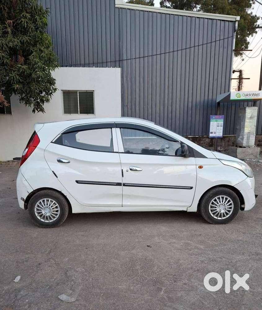 Hyundai Eon 2011 Petrol Well Maintained