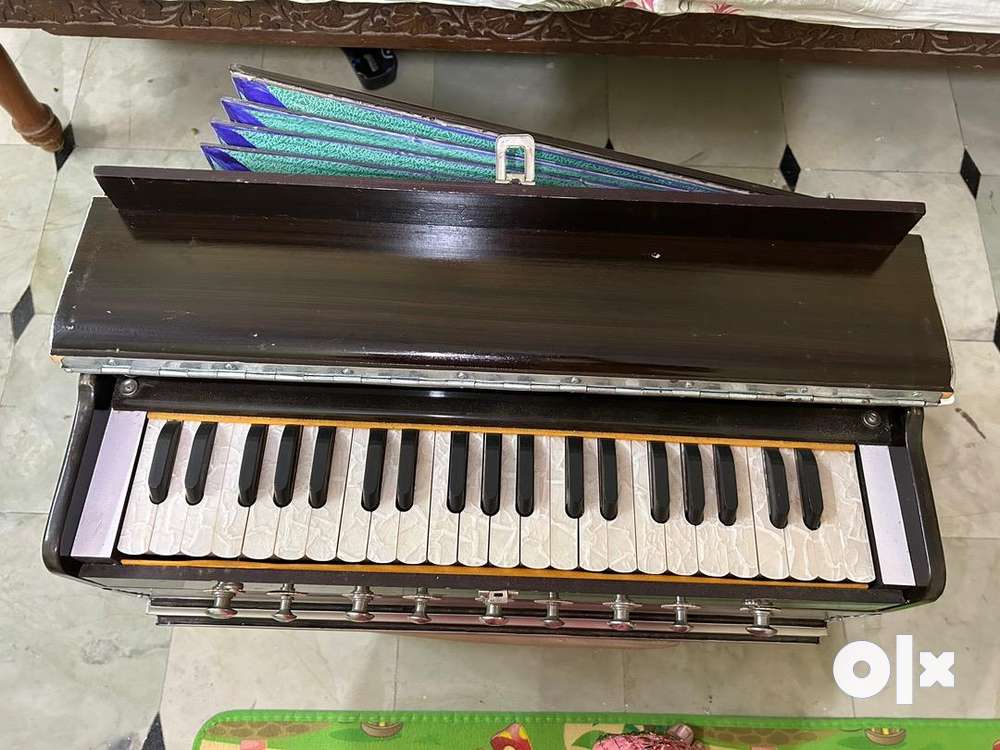 Harmonium for deals sale olx