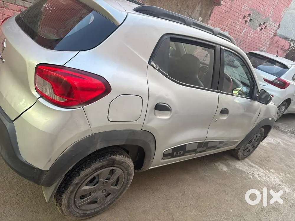 Renault Kwid 1.0 Rxt 2017 Model