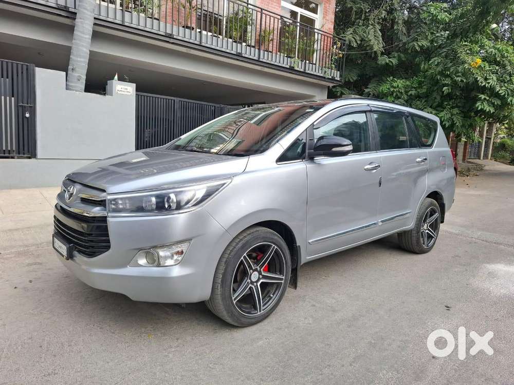 Toyota Innova Crysta 2.4 V 7 Str, 2016, Diesel