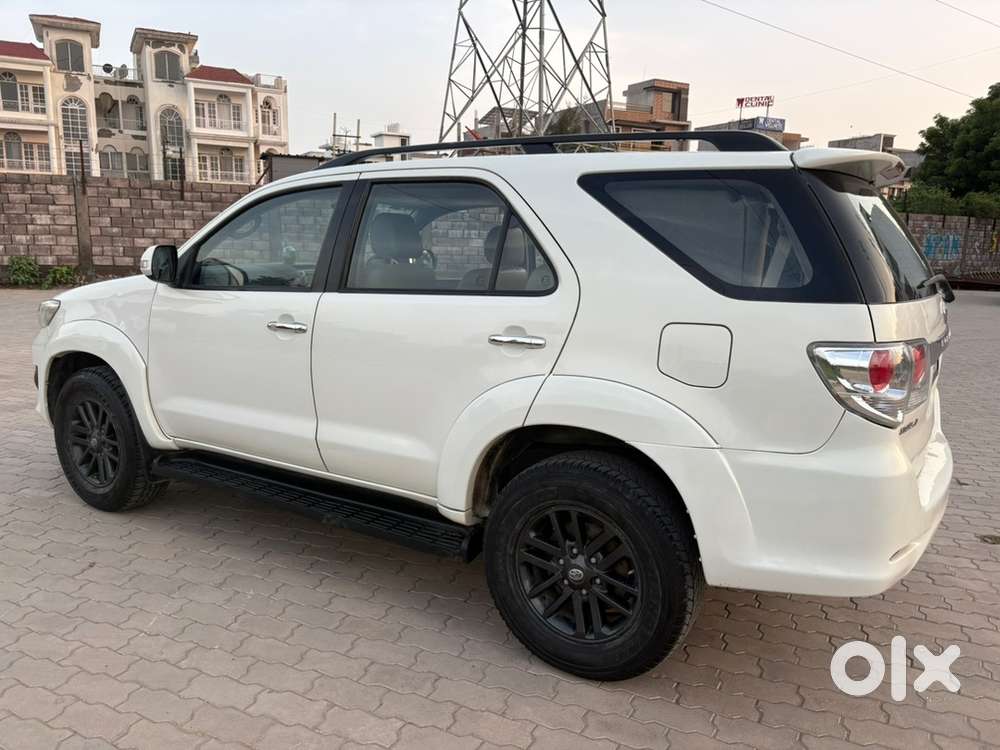Toyota Fortuner Diesel 2015