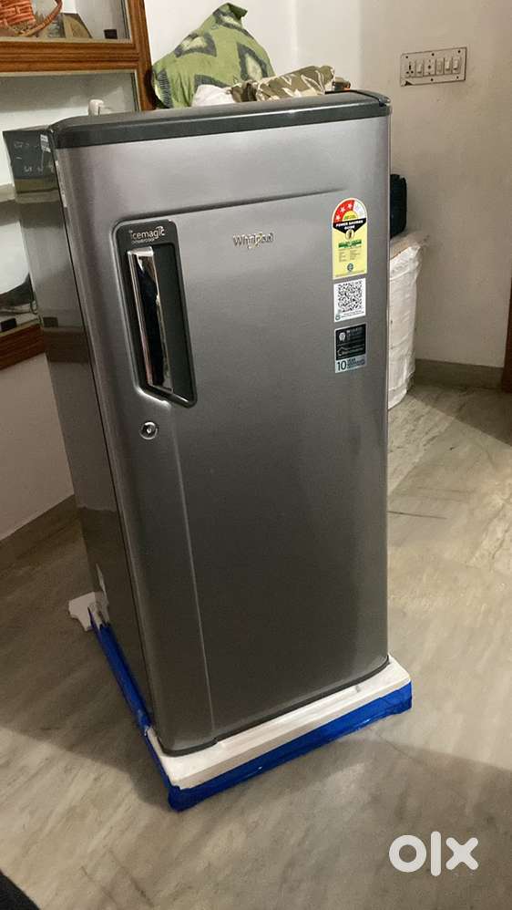 Whirlpool single door fridge