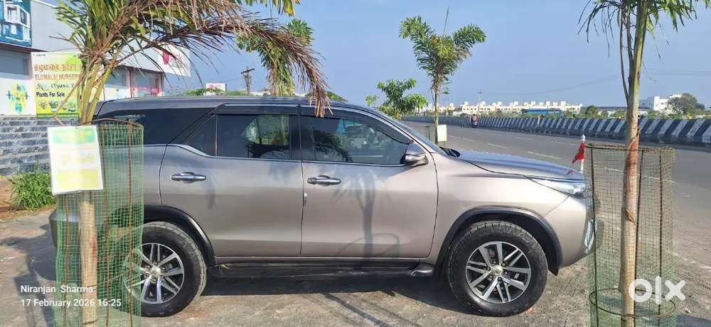 Toyota Fortuner 2017 Diesel 320000 Km Driven