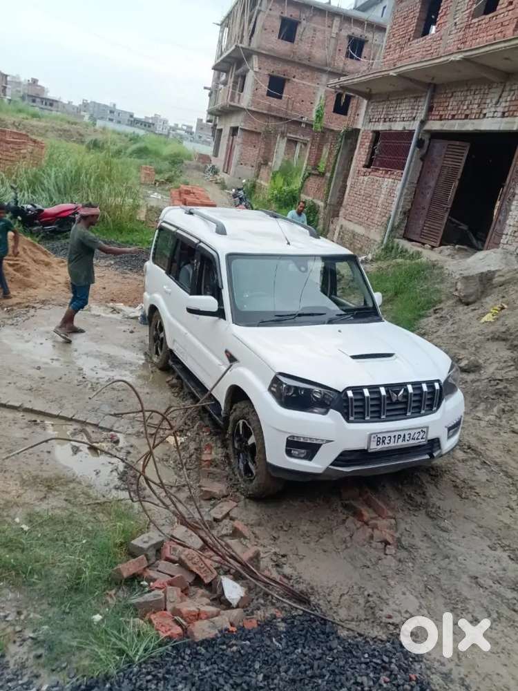 Mahindra Scorpio 2018 Diesel 120000 Km Driven