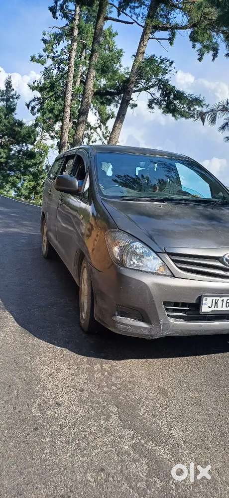 Toyota Innova 2011 Diesel 144000 Km Driven