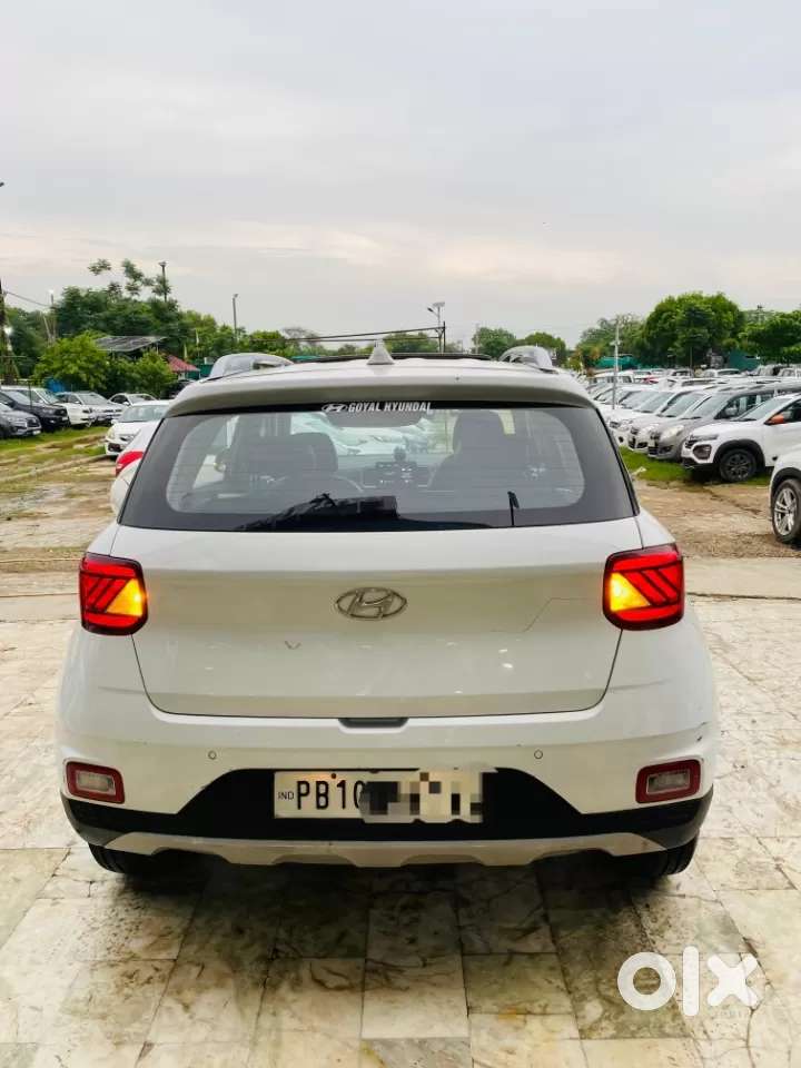 Hyundai Venue 1.0 Sx (o) Turbo Dct Dual Tone, 2021, Petrol