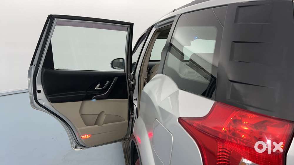 Mahindra Xuv500 2.2 W10, 2016, Diesel
