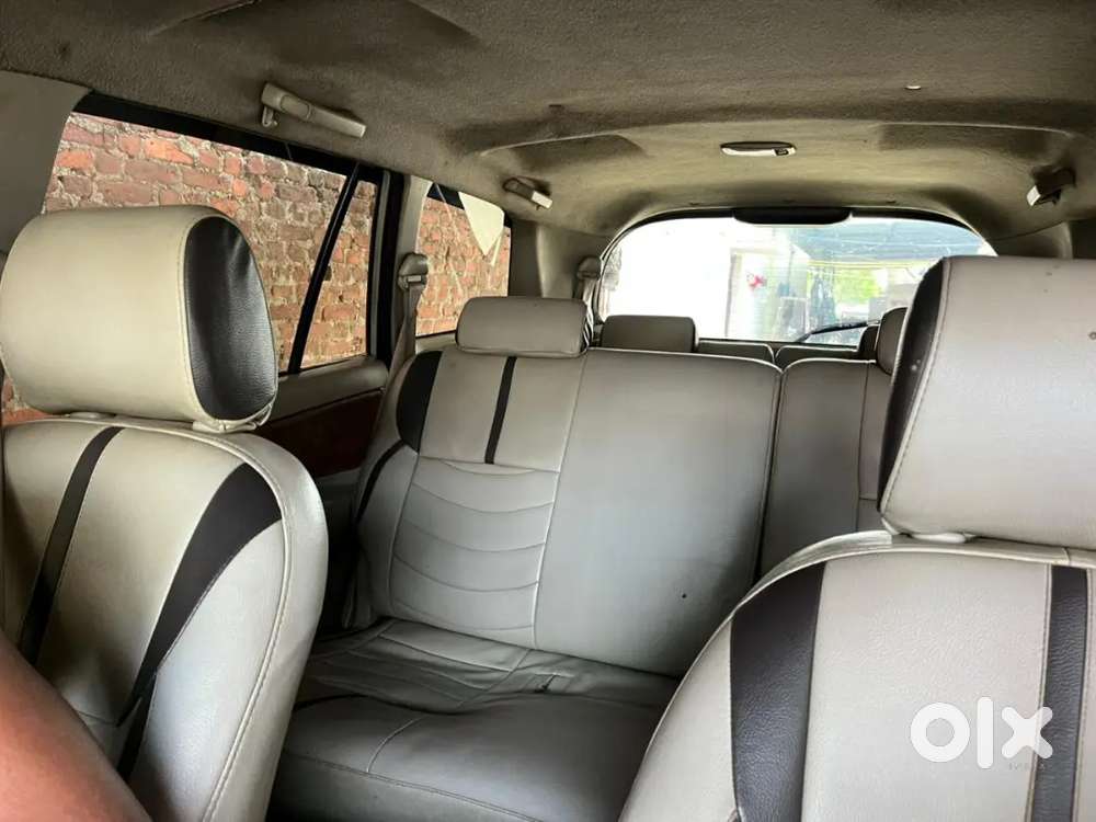 Toyota Innova 2014 Diesel 207000 Km Driven