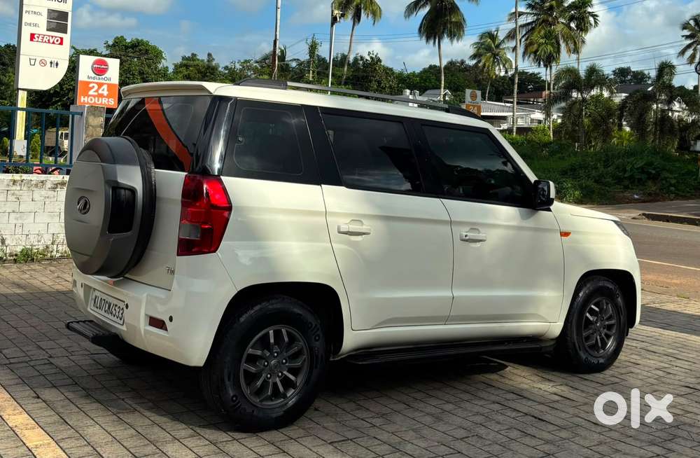 Mahindra Tuv 300 T10, 2017, Diesel