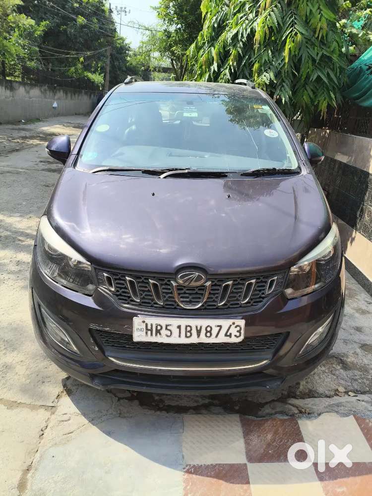 Mahindra Marazzo M6 8 2018