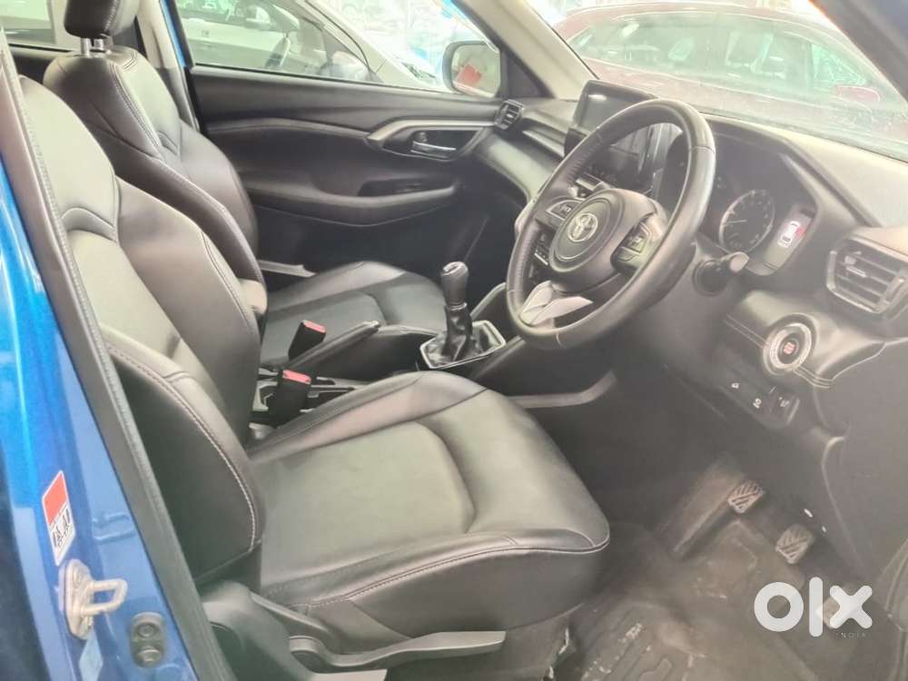 Toyota Urban Cruiser Hyryder, 2023, Petrol