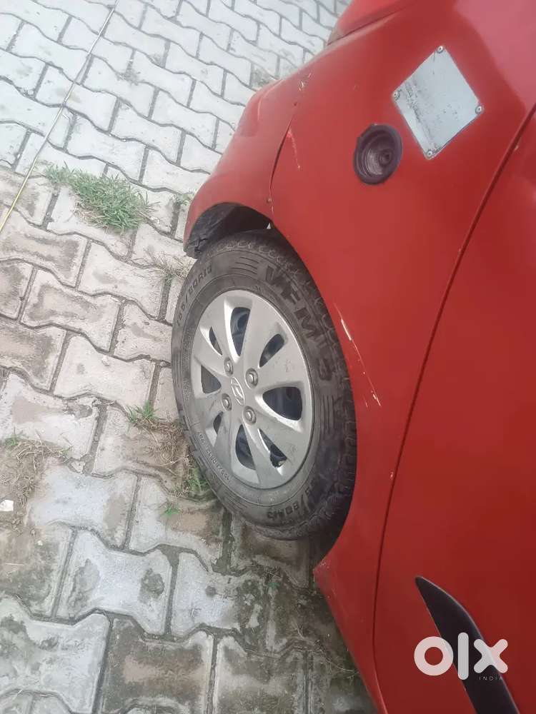 Hyundai I10 2017 Lpg 80000 Km Driven
