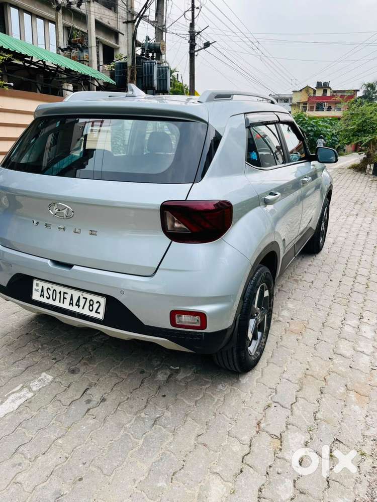 Hyundai Venue 1.2 S Plus, 2022, Petrol