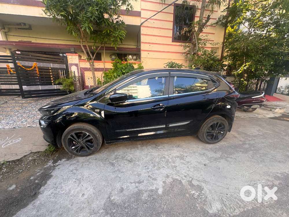 Tata Altroz 2023 Dark
