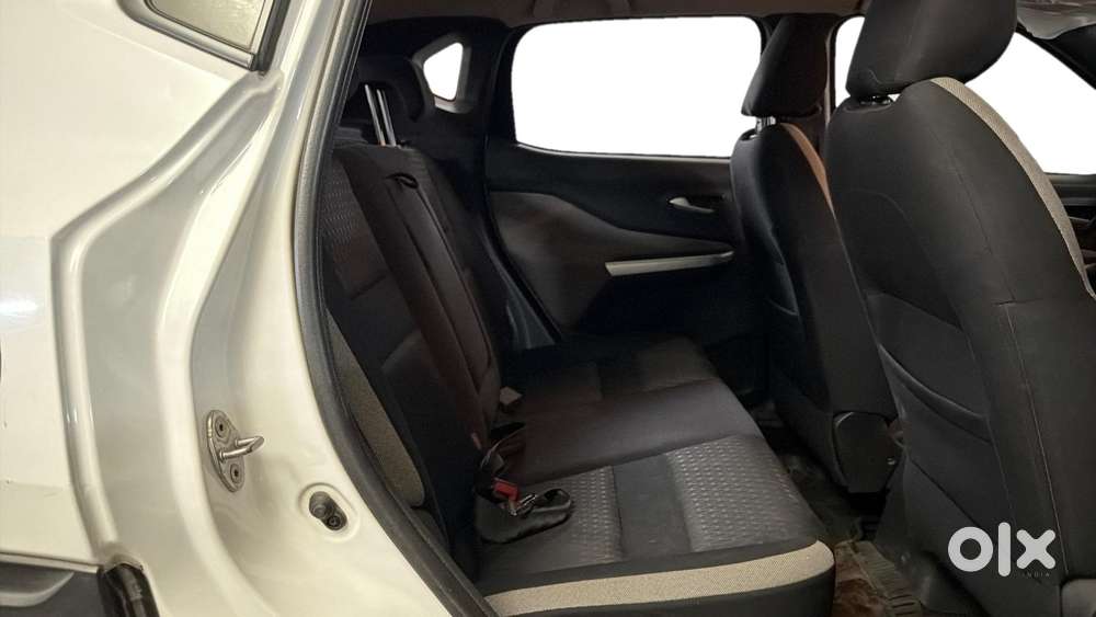 Nissan Magnite 1.0 Xv, 2021, Petrol