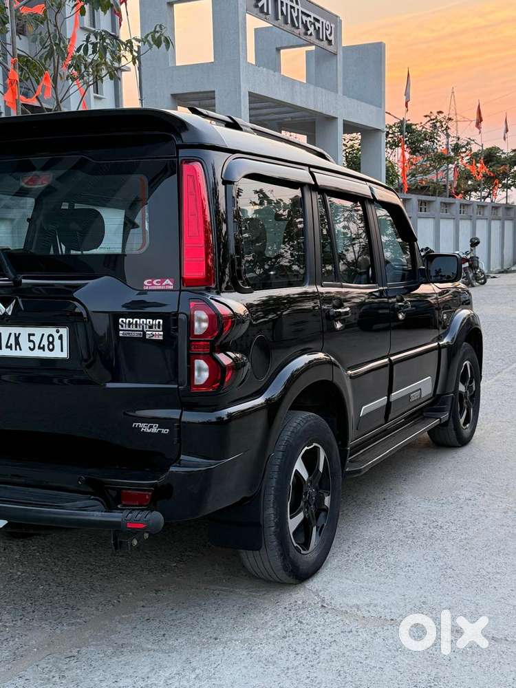 Mahindra Scorpio Classic 2.2 S 11 Mt 7 Str, 2023, Diesel