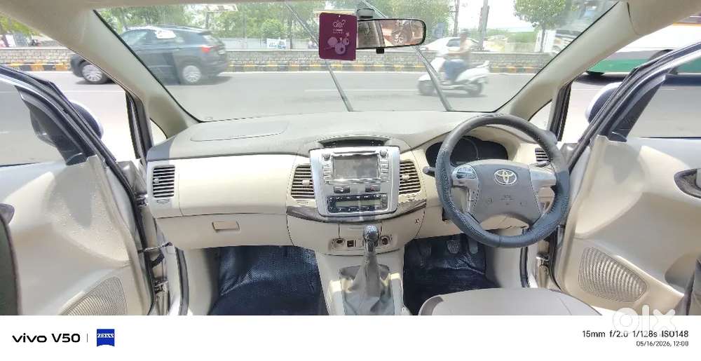 Toyota Innova 2014 Diesel 160000 Km Driven
