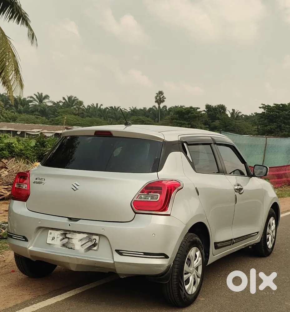 Maruti Suzuki Swift Vxi 2021