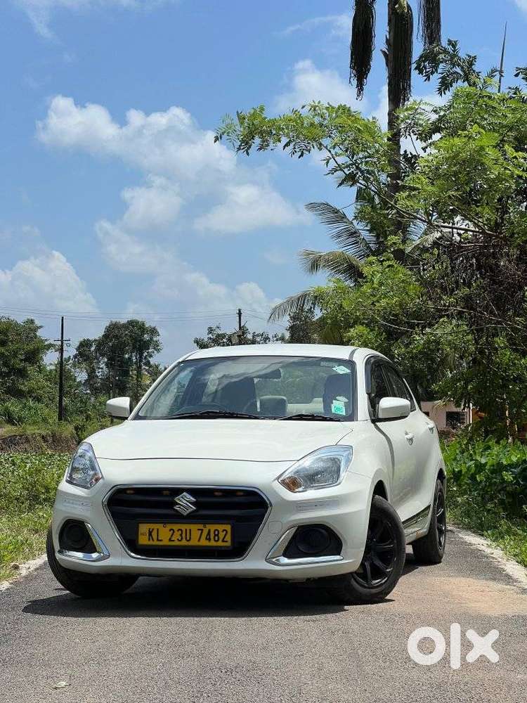 Maruti Suzuki Swift Dzire, 2022, Petrol