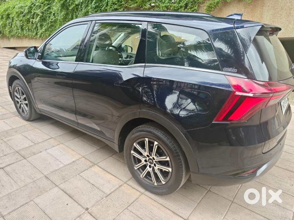 Mahindra Xuv700 2.0 Ax 7 Petrol At Str, 2025, Petrol