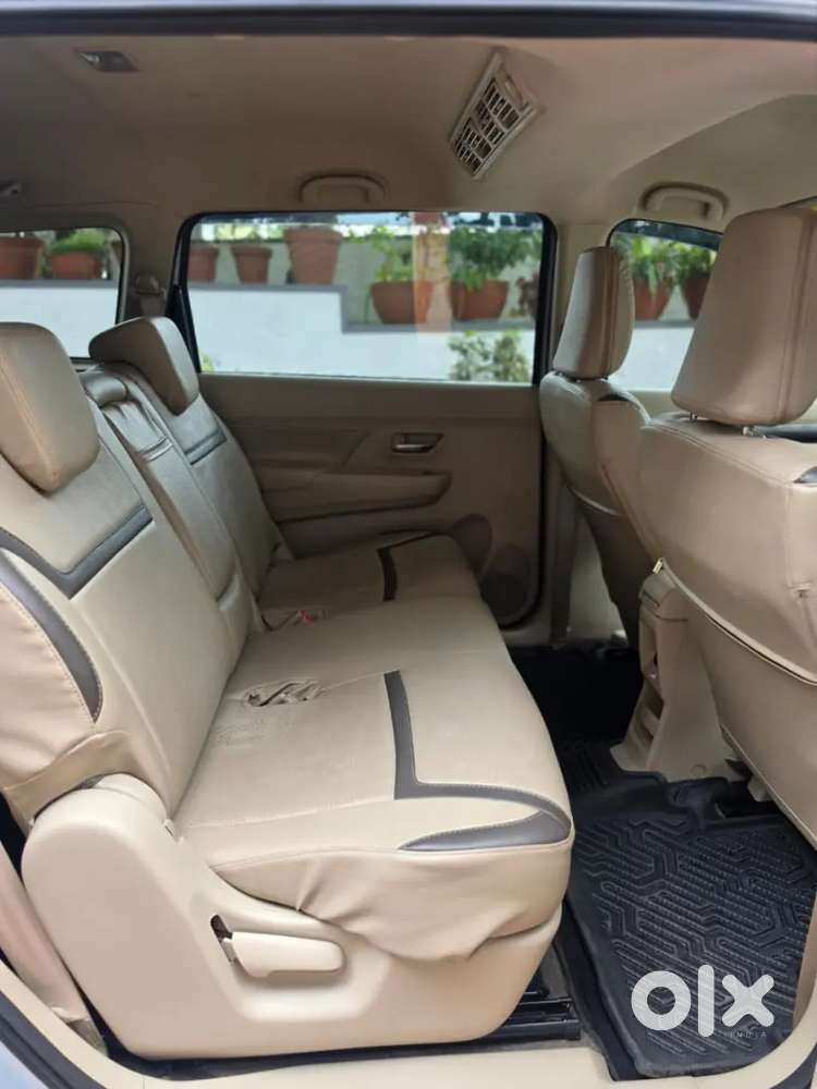 2023 Ertiga Zxi Optional Smart Hybrid Under Company Warranty Till 2028