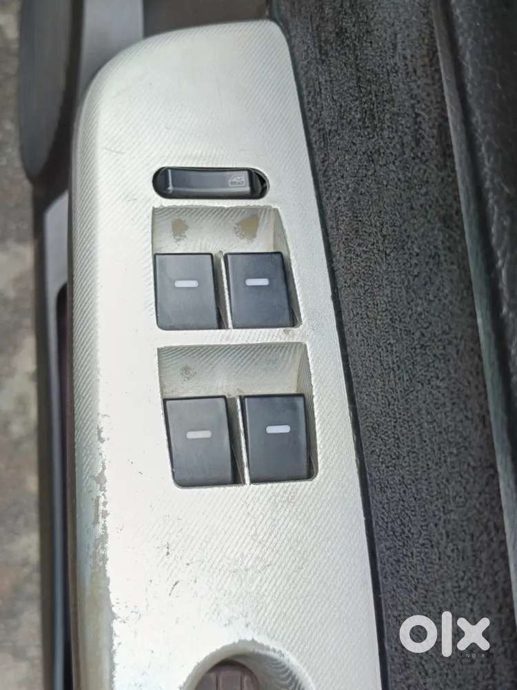 Mahindra Xylo E8 Diesel Manual 2009