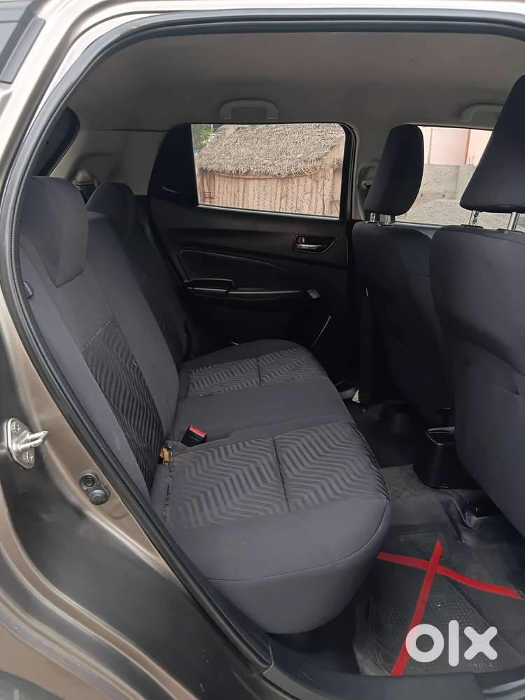 Maruti Suzuki Swift Vxi + Manual, 2022, Petrol
