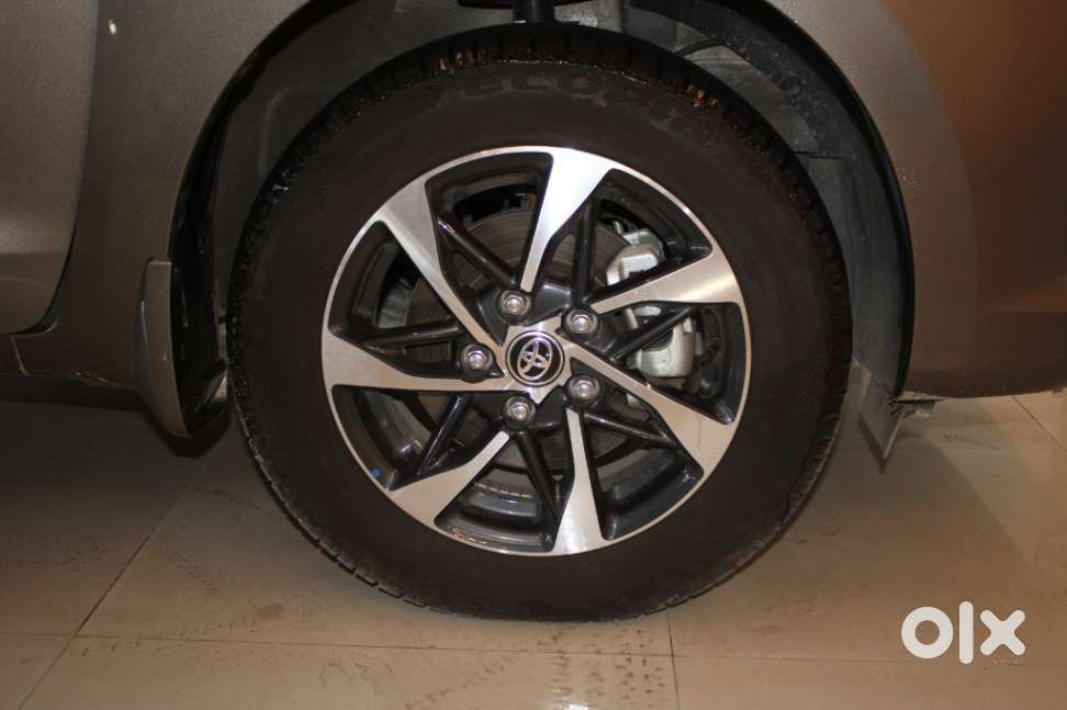 Toyota Rumion V At, 2025, Petrol