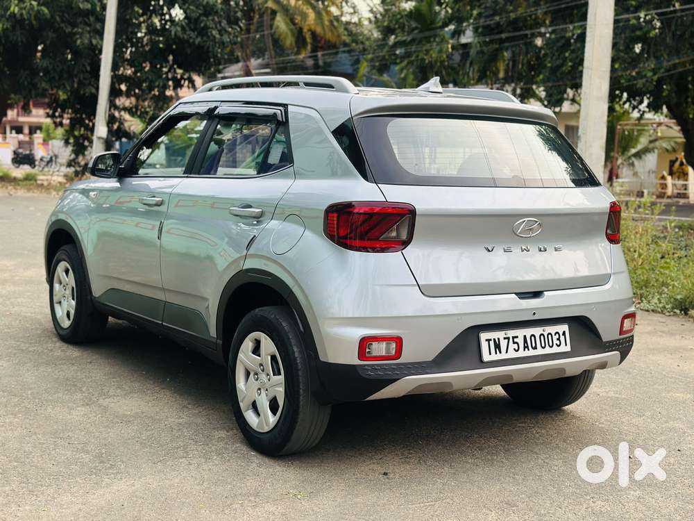 Hyundai Venue 1.2 S (o), 2020, Petrol