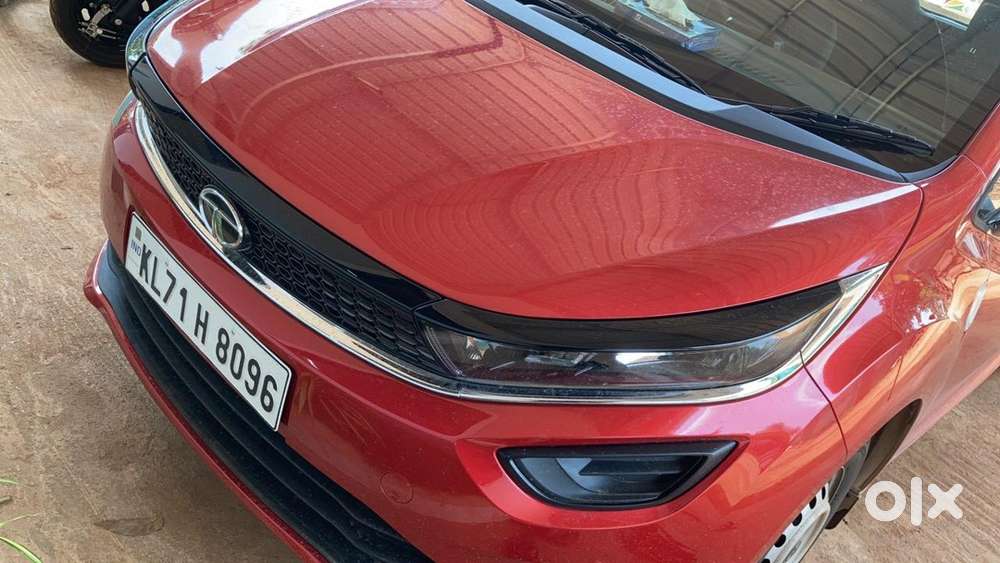 Tata Altroz Petrol 2021