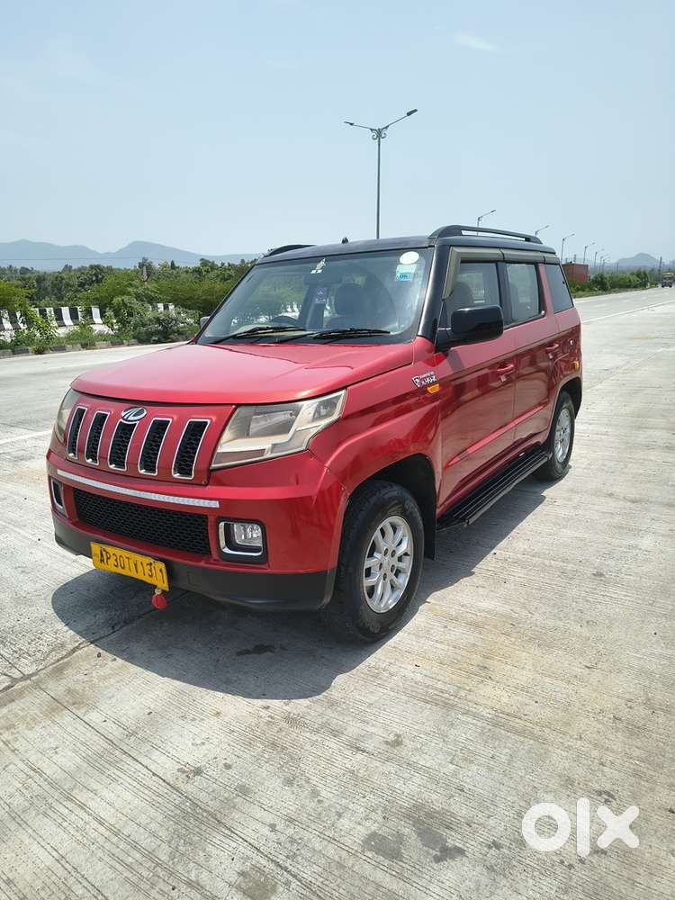 Mahindra Tuv 300
