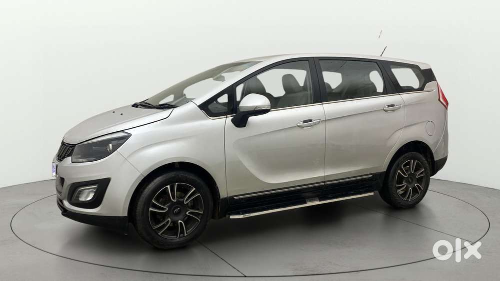 Mahindra Marazzo M8, 2018, Diesel