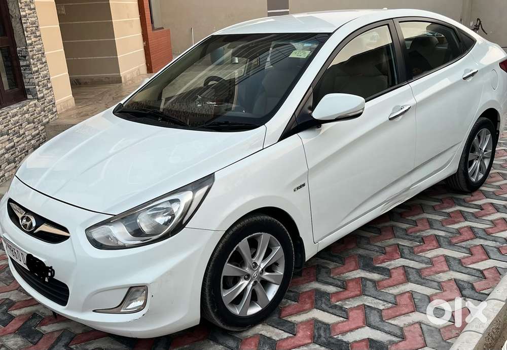 Hyundai Fluidic Verna 2013 Diesel Manual Car