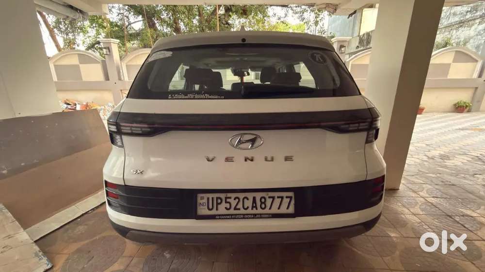 Hyundai Venue 2024 Petrol Good Condition