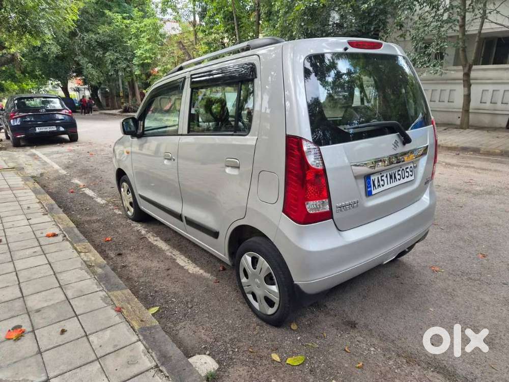 Maruti Suzuki Wagon R Vxi Amt Opt 1.2, 2017, Petrol