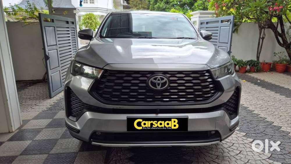 Toyota Innova Hycross, 2023, Petrol