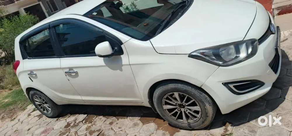 Hyundai I20 2013 Diesel 145000 Km Driven