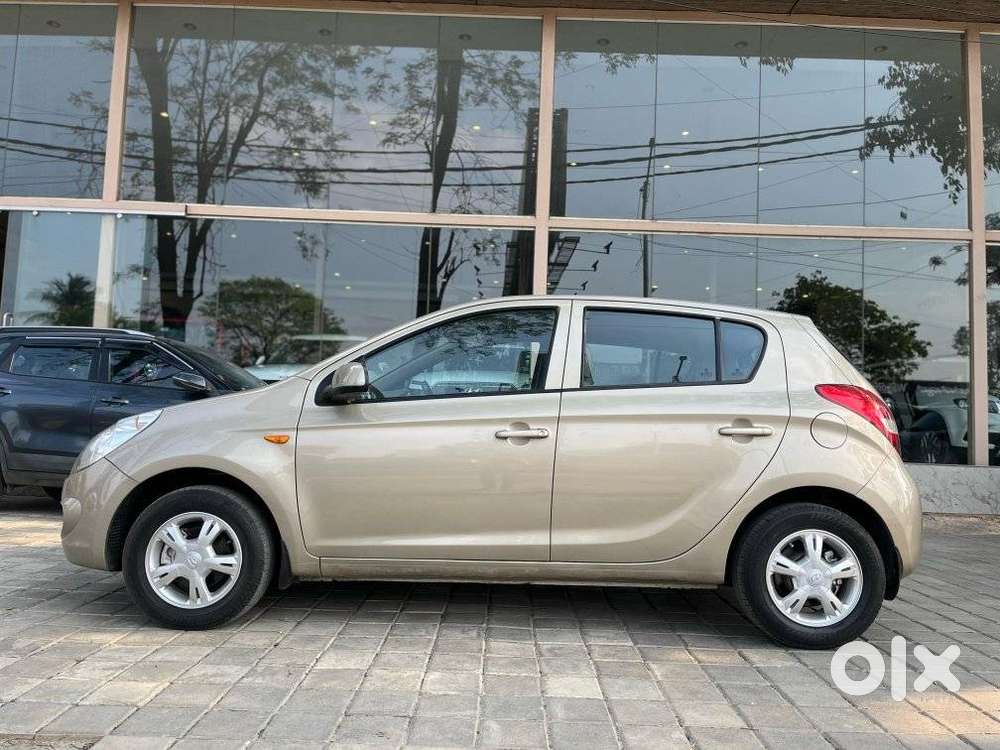 Hyundai I20 Magna 1.2 Mt, 2010, Petrol