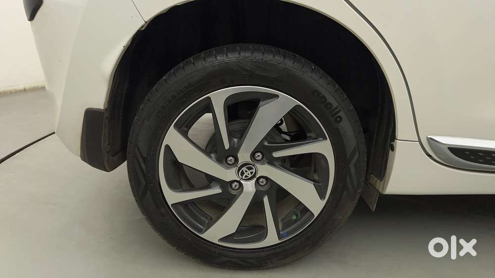 Toyota Glanza 1.2 V, 2024, Petrol