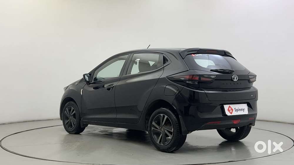Tata Altroz 1.2 Xza Plus Dark Edition Dct, 2022, Petrol