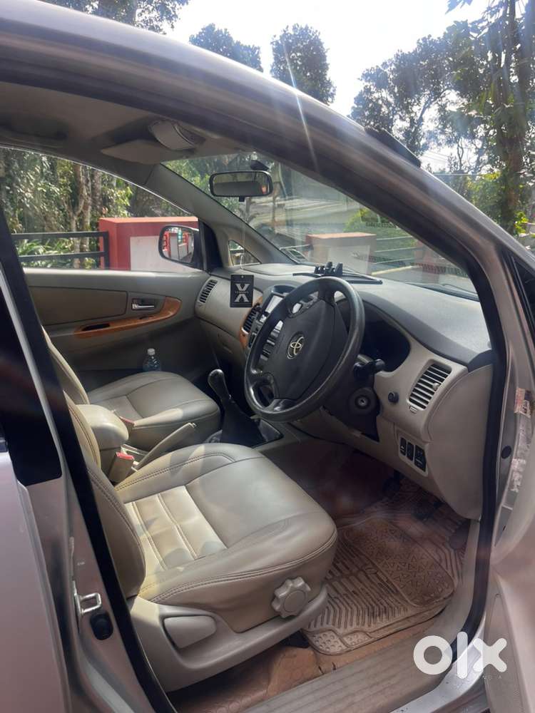 Toyota Innova Diesel 2011