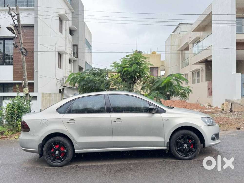 Volkswagen Vento Ipl Ii Petrol Highline At, 2013, Petrol