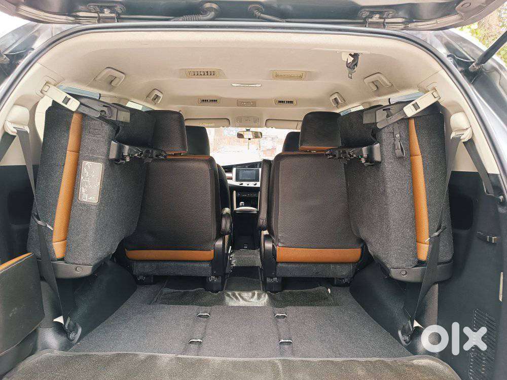 Toyota Innova Crysta [2020-ongoing] 2.4 Gx At 7 Str, 2020, Diesel