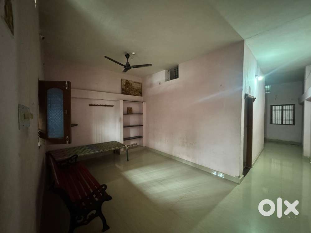 Only for girls and family members rent
