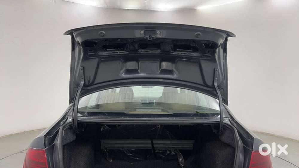 Volkswagen Vento 1.6 Highline, 2016, Petrol