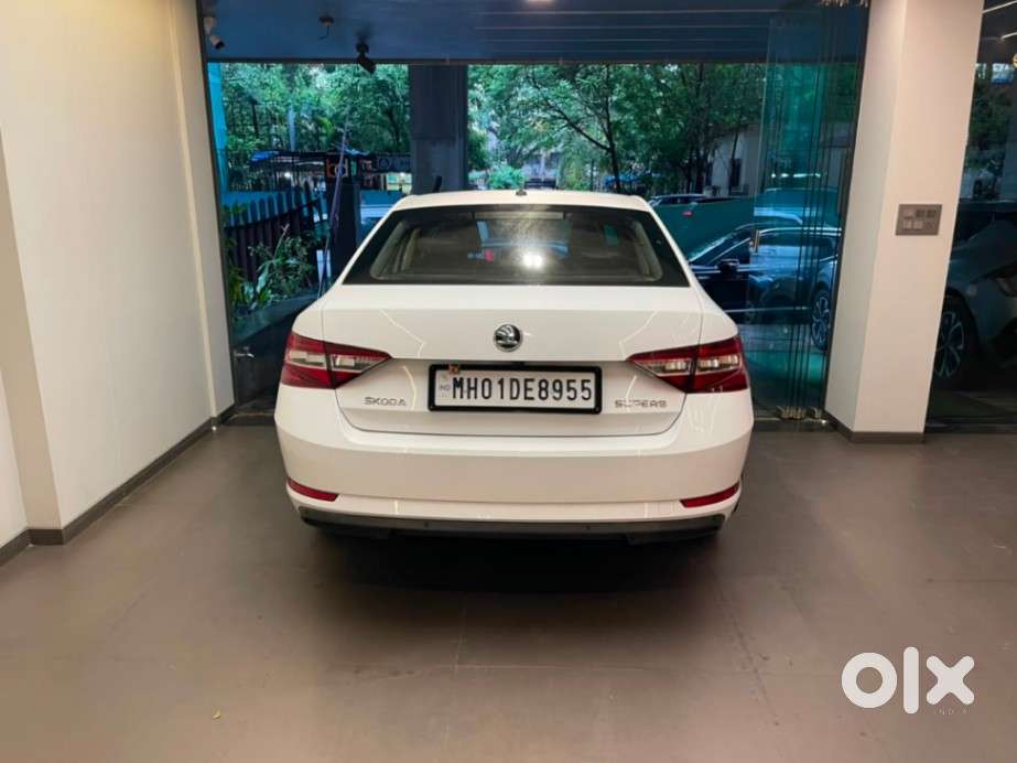 Skoda Superb 2.0 L&k Tsi At, 2019, Petrol